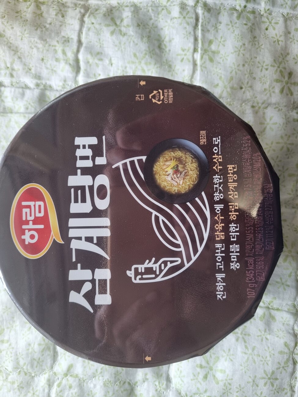 Harim samgyetang ramyeon cup noodle lid Seven Eleven Korea