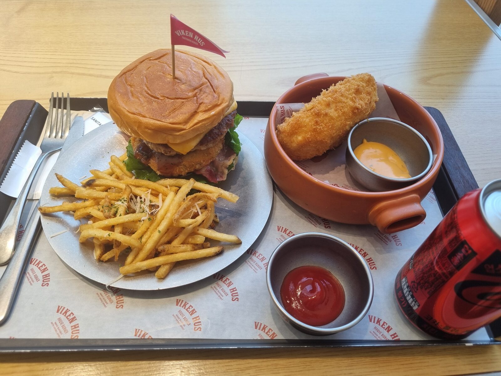 VIKEN HUS burger set Busan Station fish cake patty