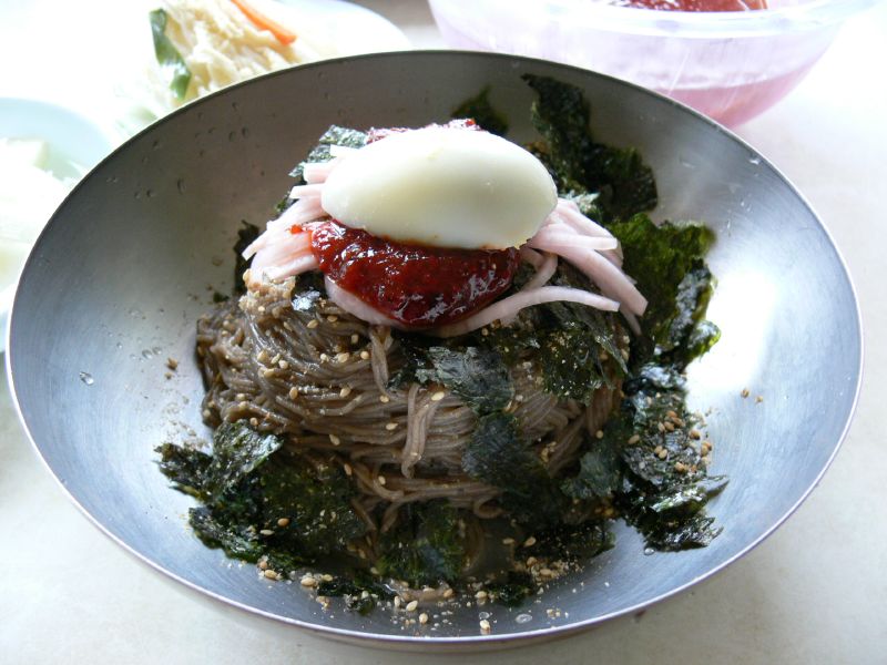 Cold buckwheat noodles from Gangwon with vegetables